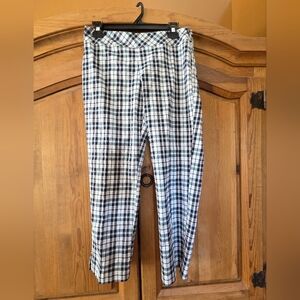 IZOD Women's  Golf Capri Pants Navy Blue White & Green Plaid Stretch Size 4 EUC